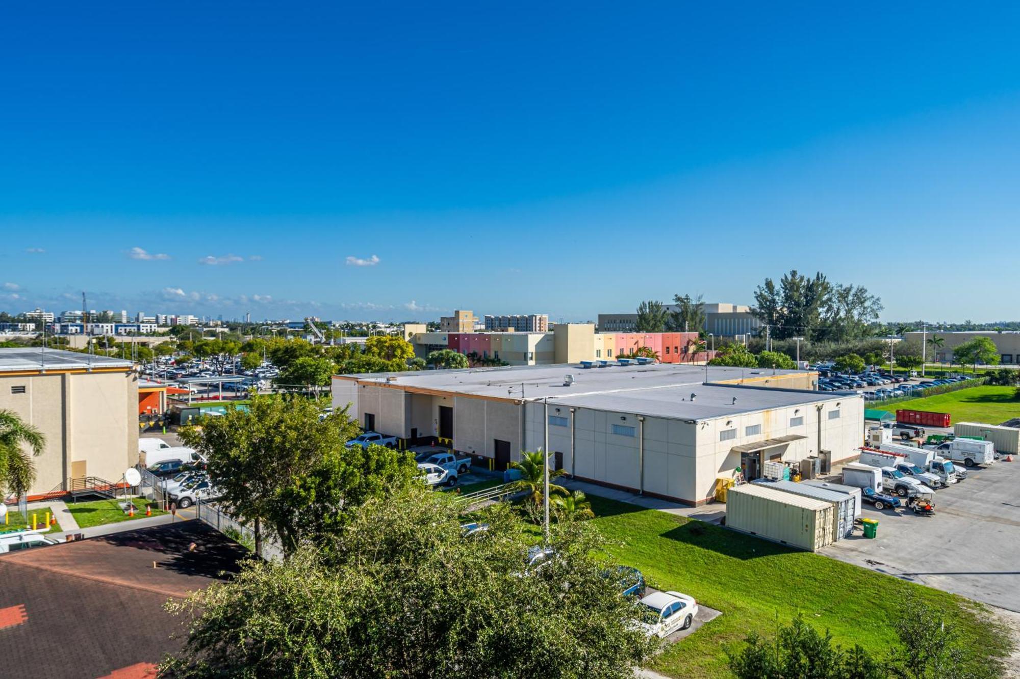 Amazing 2 Bedroom Unit In Doral Miami With Free Parking Hialeah Gardens Exterior foto